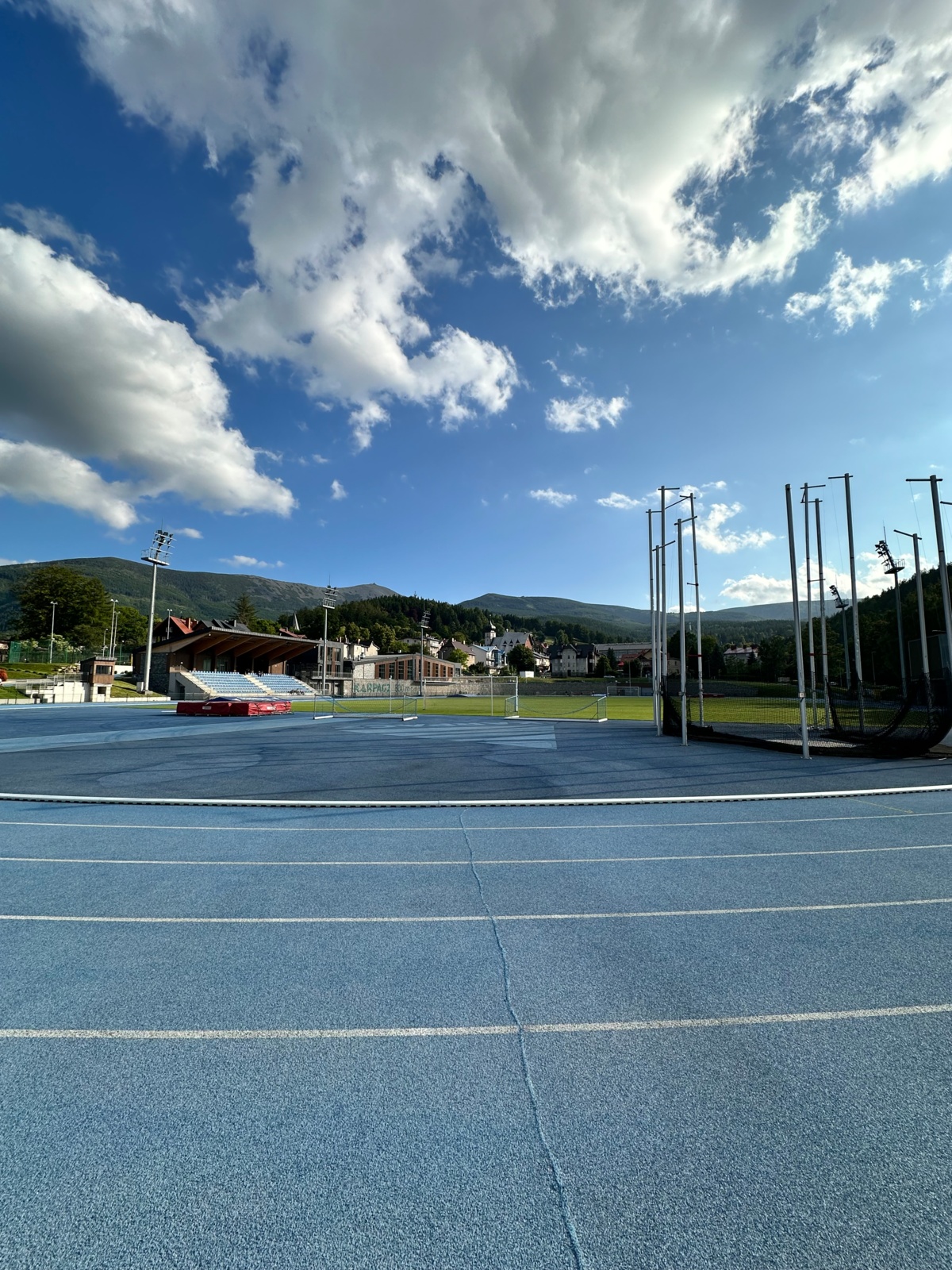 64c006e2-5a9f-4a69-8445-c003527be199