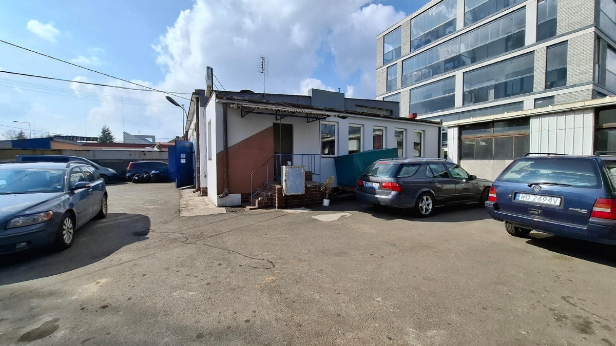 1d6795fc-84bb-45e7-97d4-f71b2aafb79e