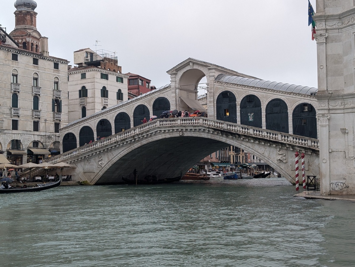 d9b2686d-50bc-461a-81d3-ffbe4d80e0ca