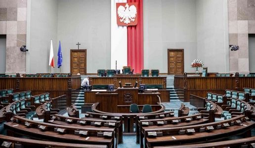 Mniej niż co trzeci Polak uważa, że Sejm dotrwa do 2023 r.