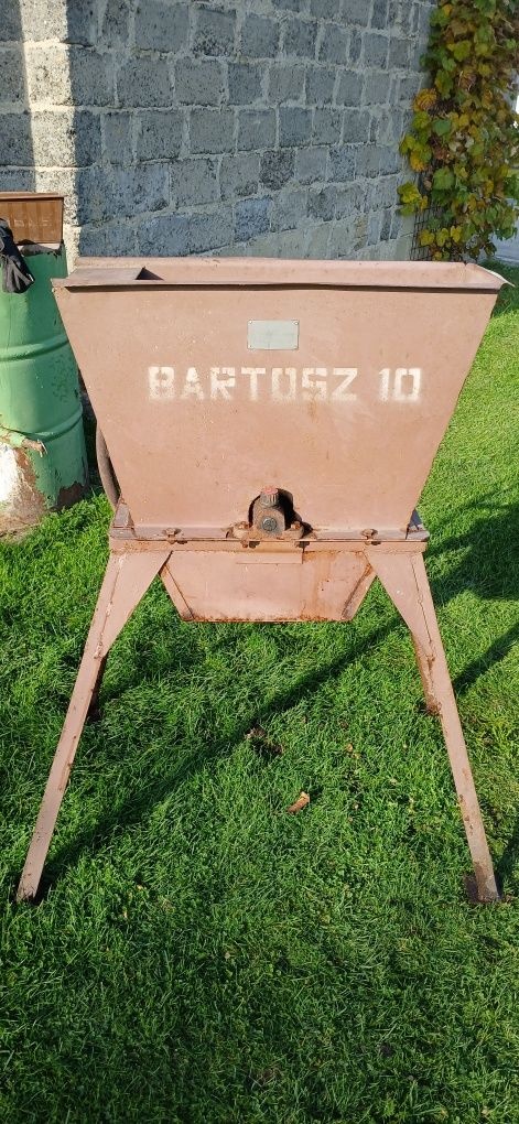 1a6bdd19-a27c-498f-bd38-3d485b6c523b