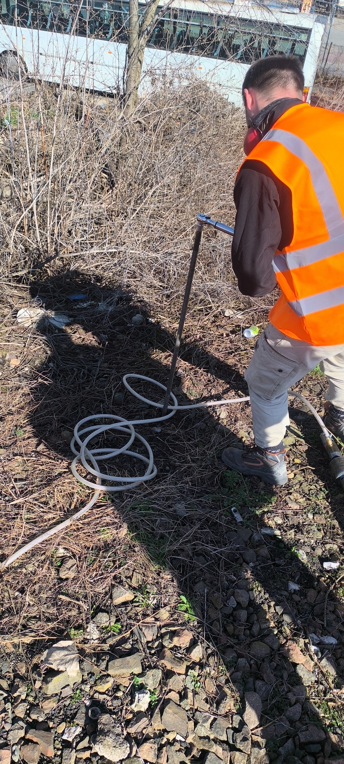 9b81fd65-51d8-4fe6-8684-2b50ded2afe7