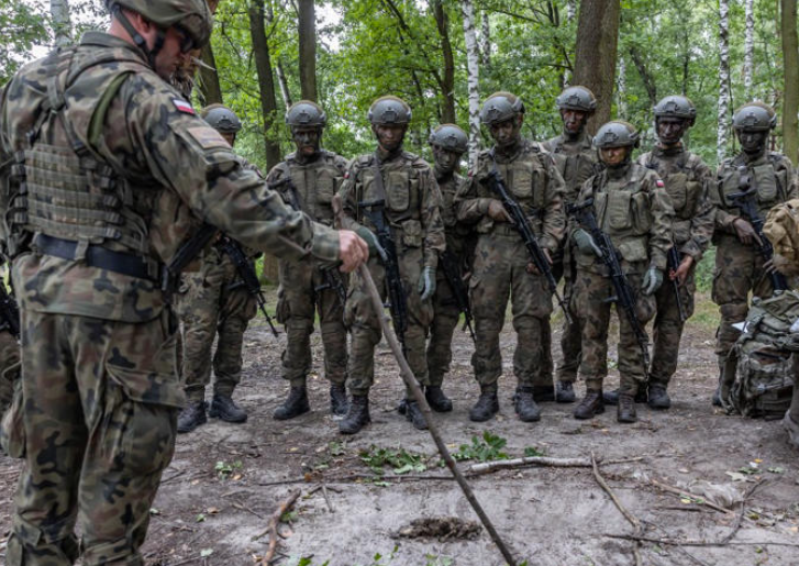 c51ab822-91e0-4c90-a793-c4b45376f45b