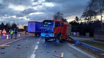 Wypadek strażaków w Czernikowie. Zginęła ok. 30-letnia ratowniczka i 62-letni pracownik urzędu gminy