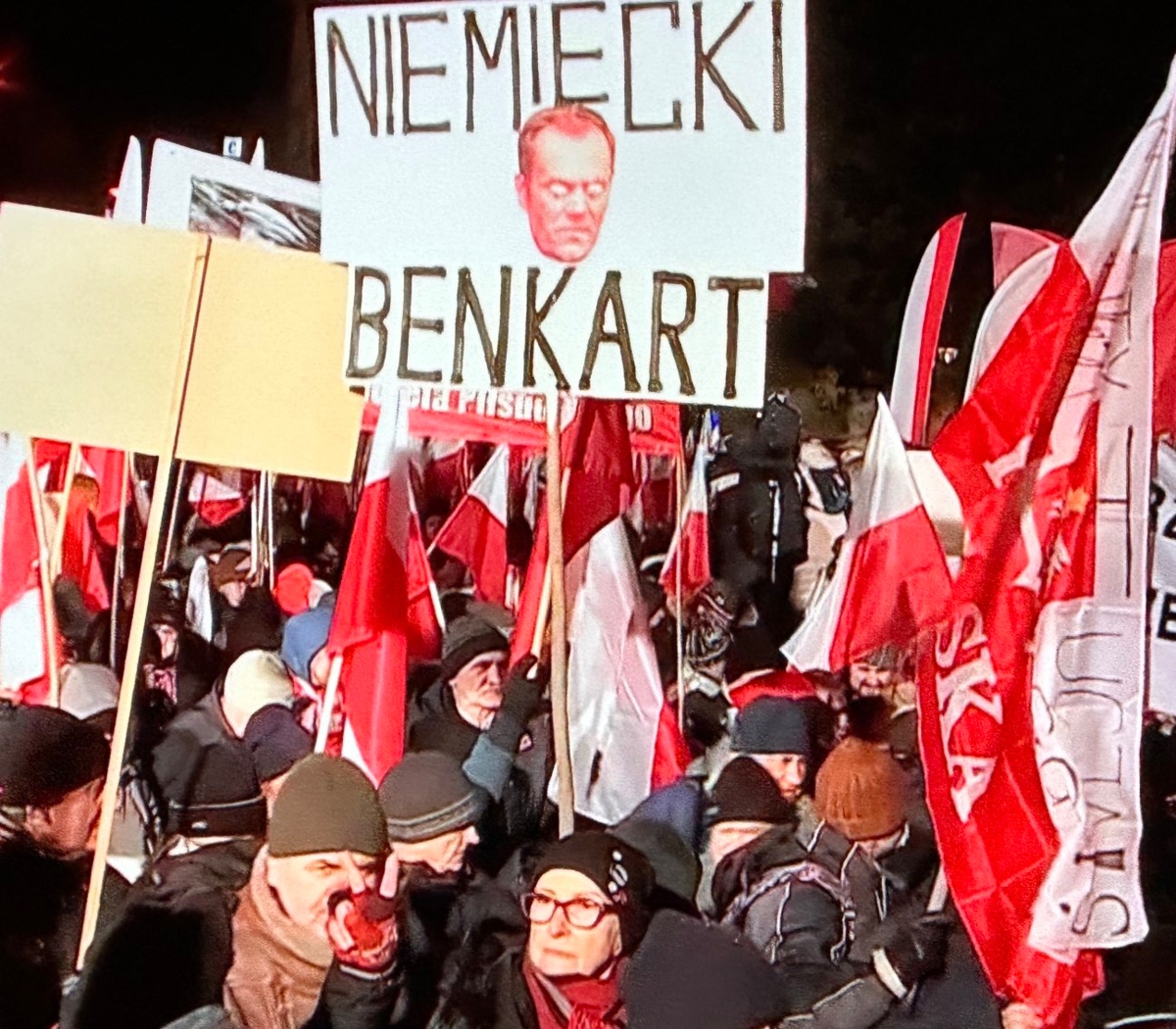 e990da15-0d84-4348-bdc1-ad498eb5edf4