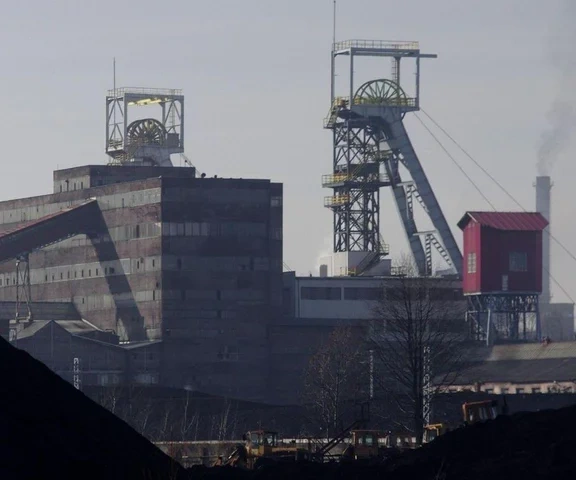 Harmonogram likwidacji kopalń jest nierealny. "Trzeba to przyspieszyć". Druzgocący raport Instratu