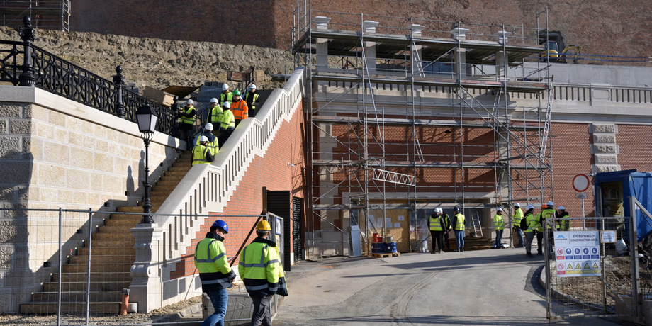 6fc1590a-45ea-49b8-8742-8956cbef428f