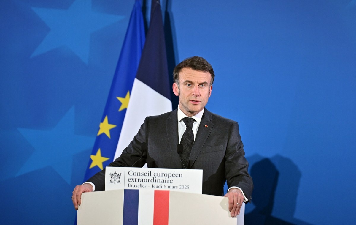 Prezydent Francji po nadzwyczajnym szczycie w Brukseli: Ważne jest, żeby Unia kupowała europejską broń