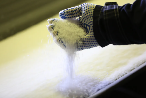 "Konflikt na Bliskim Wschodzie wysyła fale uderzeniowe przez globalne rynki nawozów" - nie tylko ropa