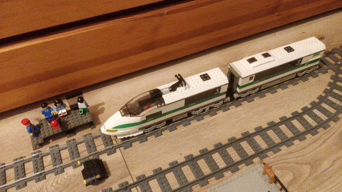 LEGO Szybki Pociąg (4511) złożenie