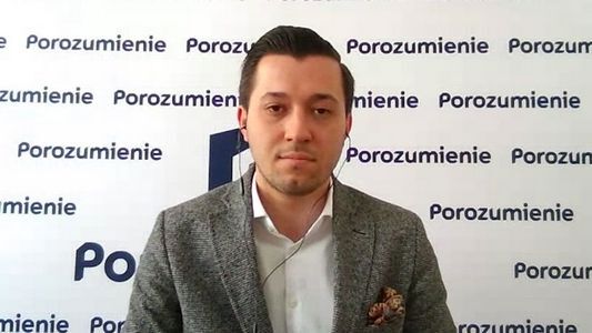 Polityk Porozumienia: Nie chcę Polski z jednym kanałem w TV