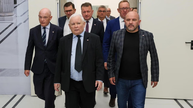 e17334f3-c17e-4024-a7dc-8b3f60cbfe2a