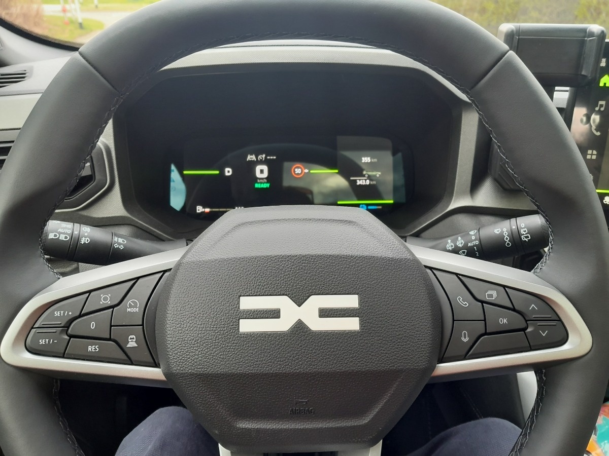 c5ad8fb6-bc95-4ba1-8245-676e08540bcd