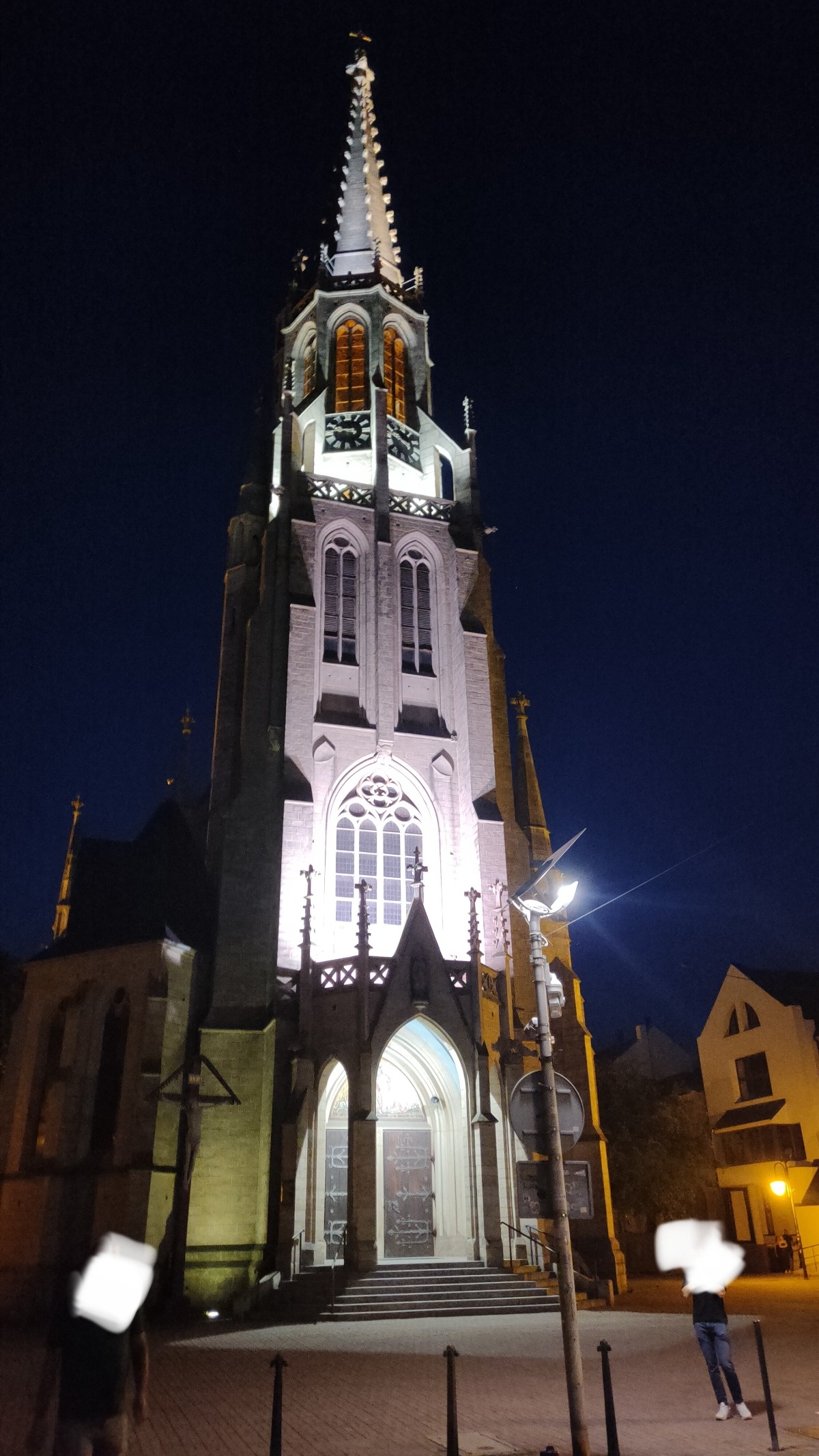 32f8746e-c45a-4c28-a1ec-311a09b982dc