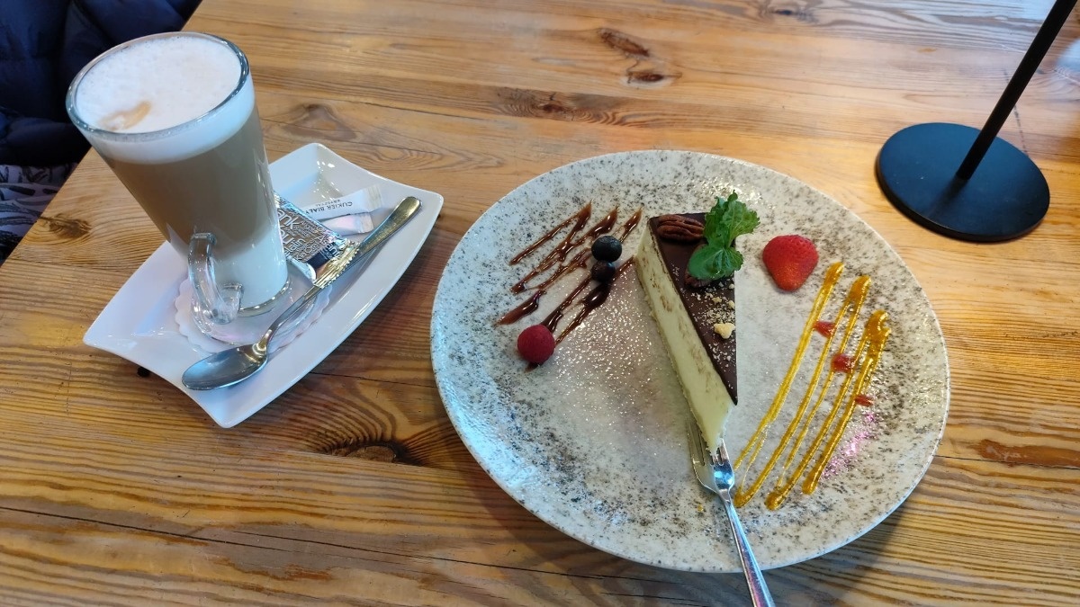 250930ce-dac9-4d69-aec8-a437dd65643c