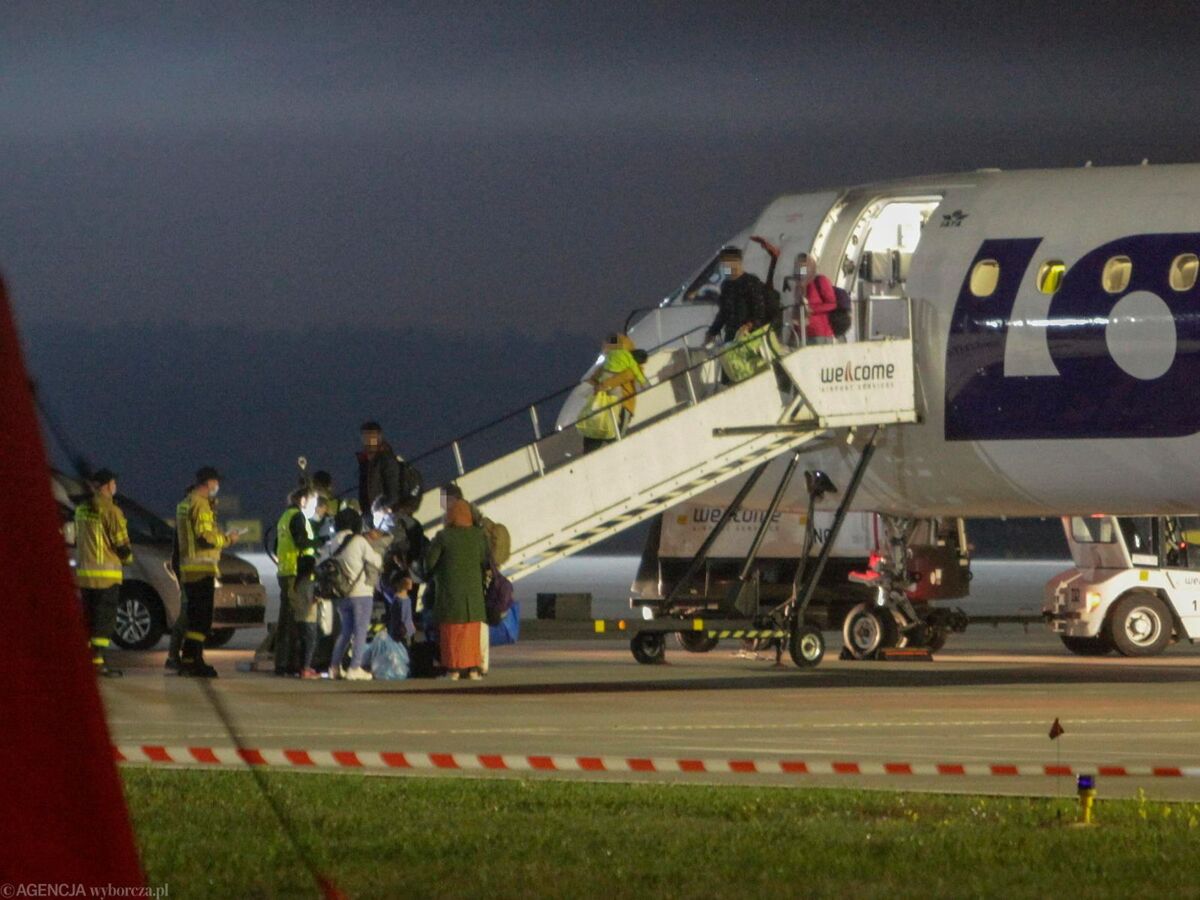 Przyjęła do siebie 23-letnią policjantkę z Afganistanu. "Przy pomaganiu uchodźcom nasze państwo nie istnieje"