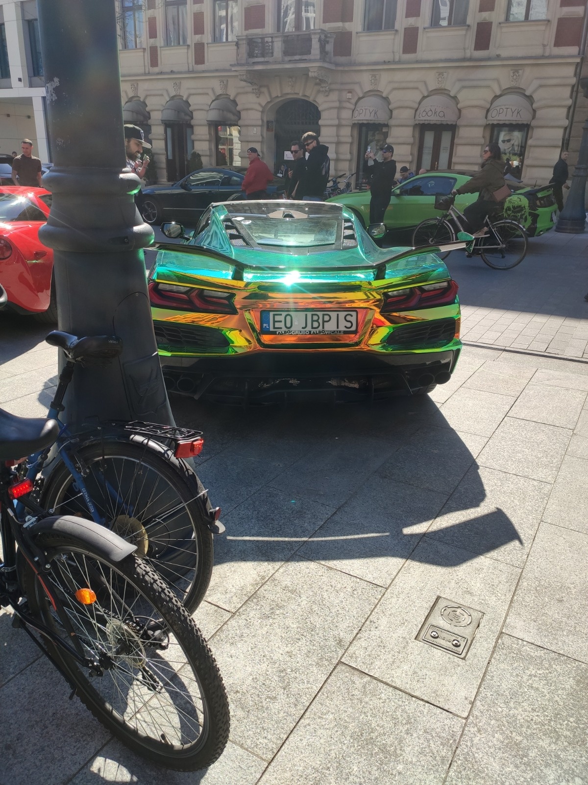 b828214f-68ec-4e55-bacb-53633762f224