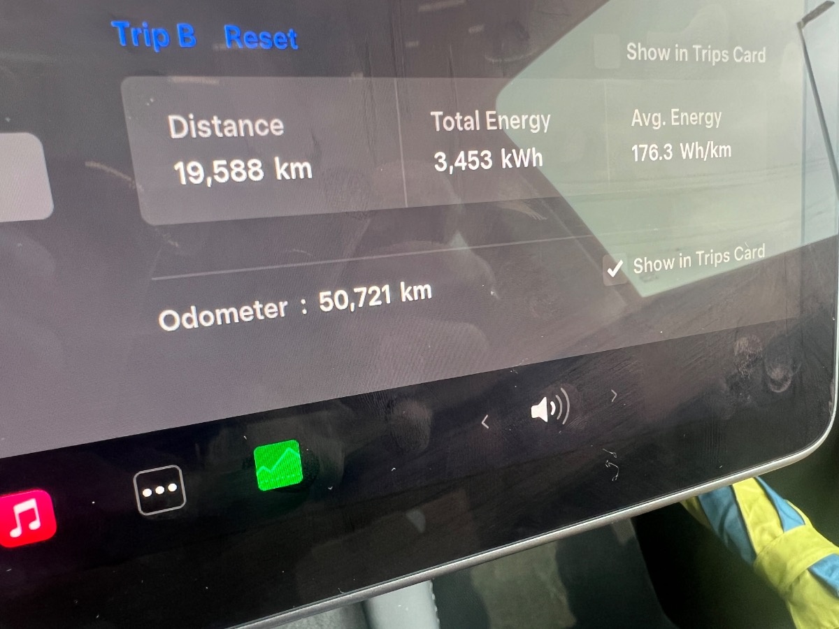 d614ed4c-946a-402f-baf4-70aa754c51d9