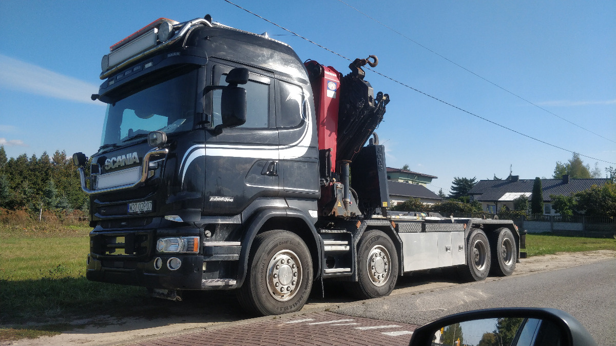 6c289e9c-4cb3-42ae-9d26-27d8fa1e7733