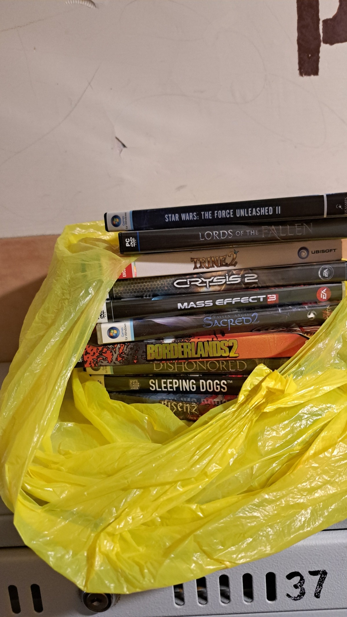 52fa30b2-5a05-40ff-8aad-35db4ab4b8ea