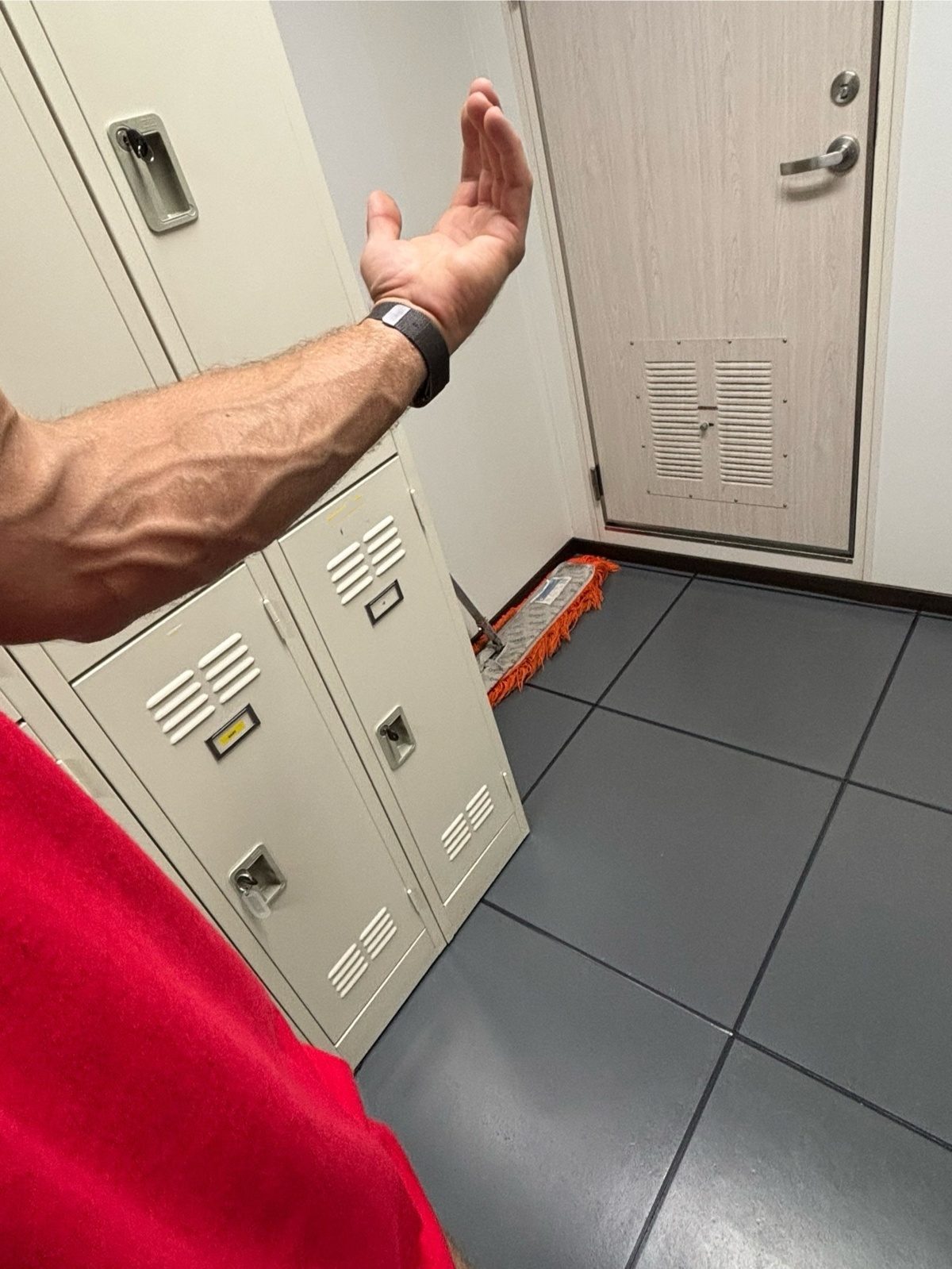 d29d39bb-0f77-48aa-93ef-4dcf0bd2c823