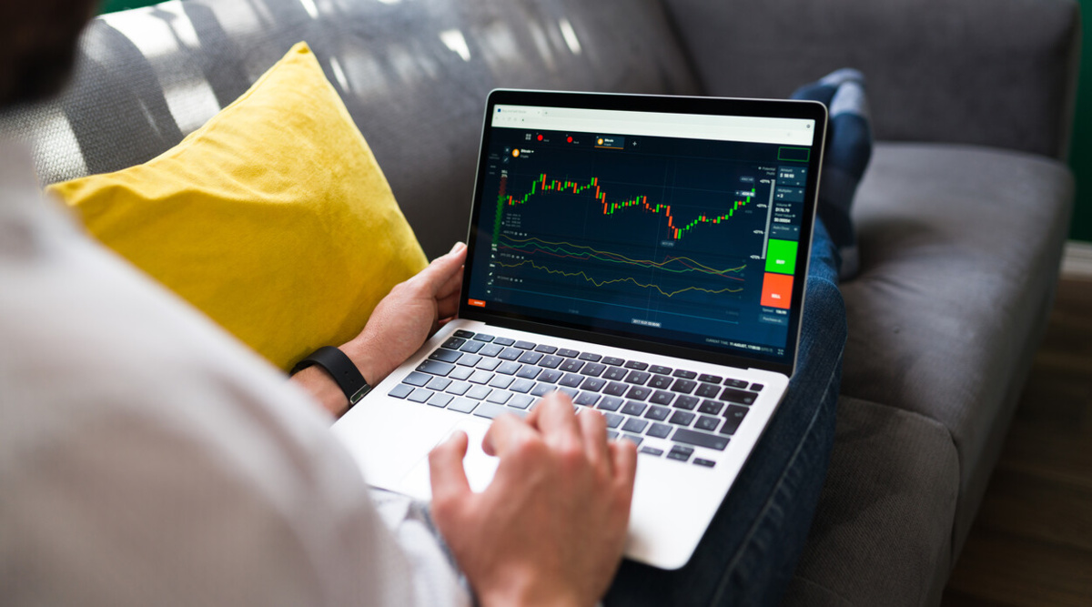 Rada nadzorcza zrezygnowała, a inwestor poinformował o 3 mln zł straty. Sprawa ma związek z Zondacrypto