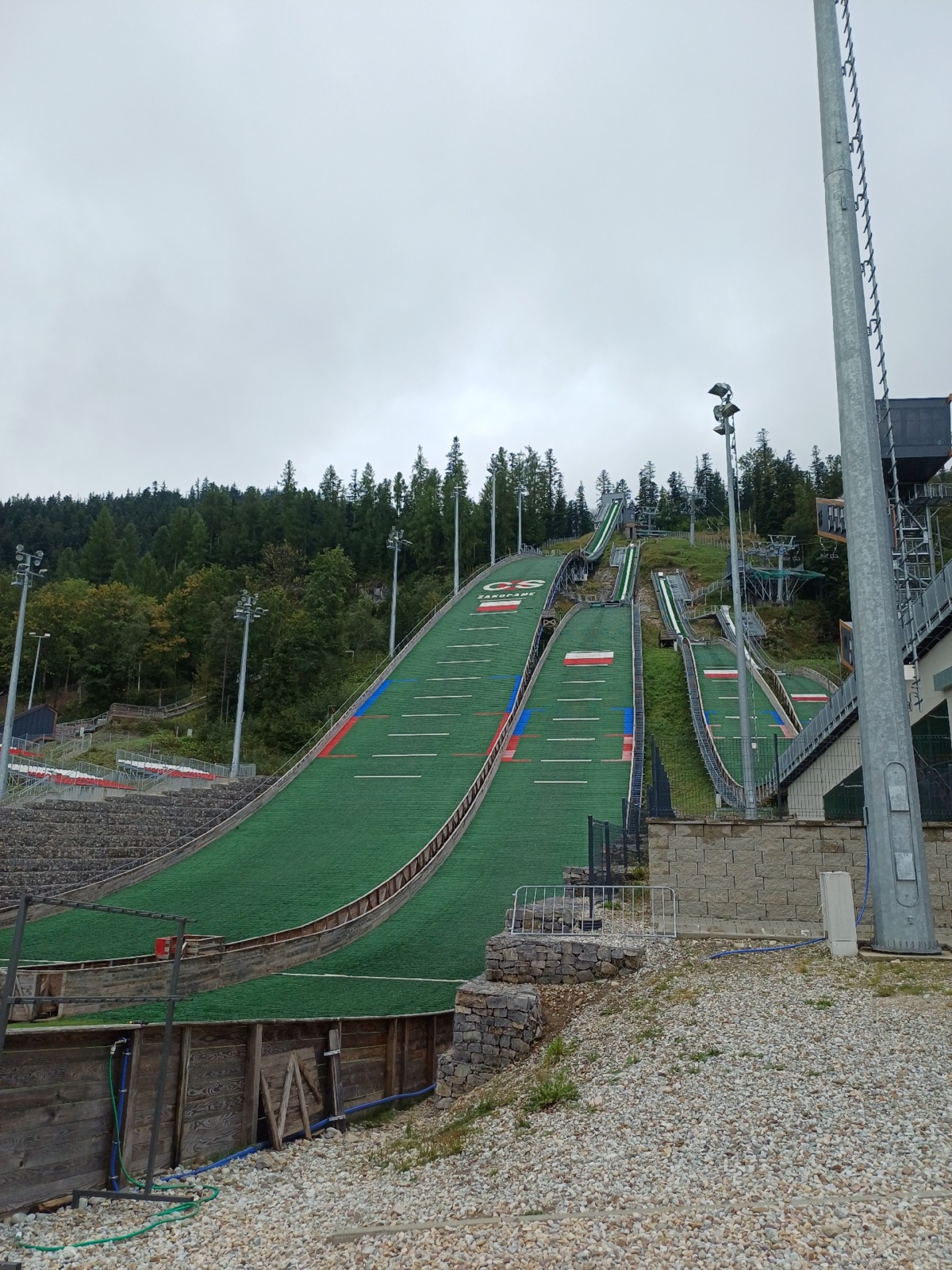 1b4405d1-ef82-4f56-b5b3-5056135af655