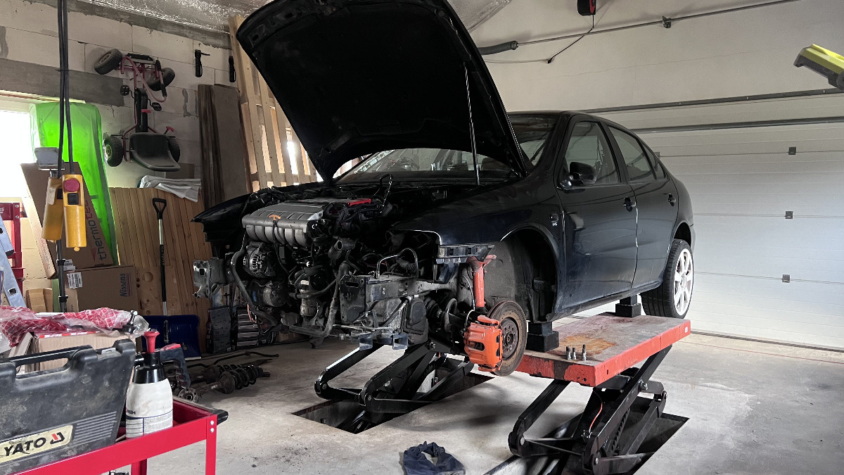 e83343cb-d4de-4be4-adaa-33ea42645470