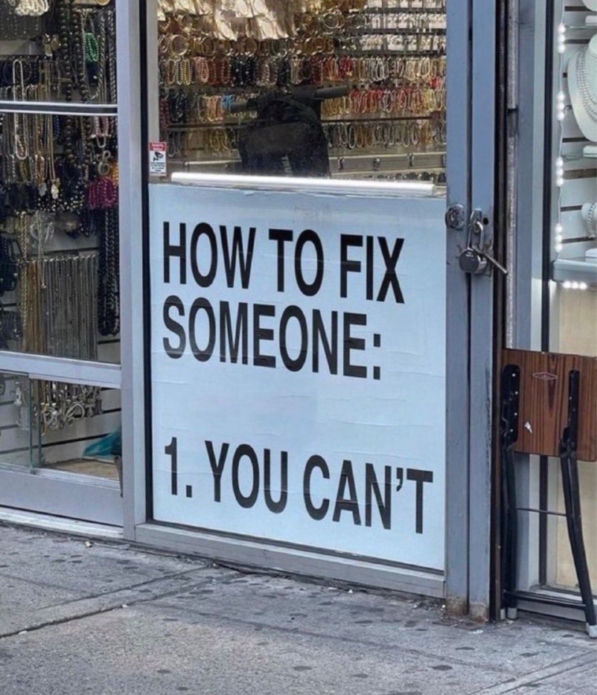 d1707a7c-4c2a-40b5-b214-431eaa160aa3