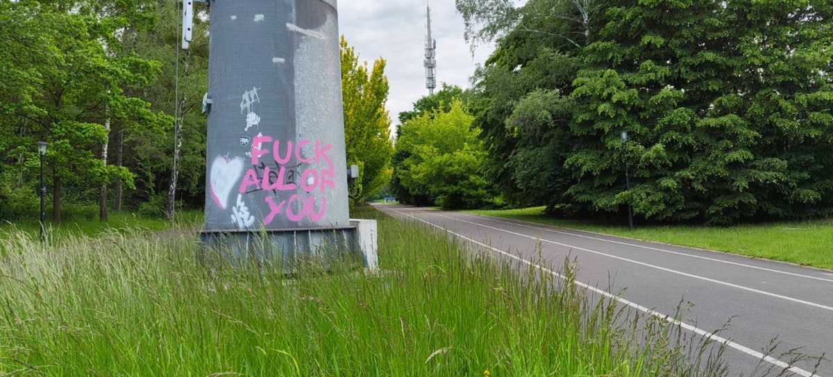 dc4c0423-77a7-41ba-bcf0-d2df64459f25