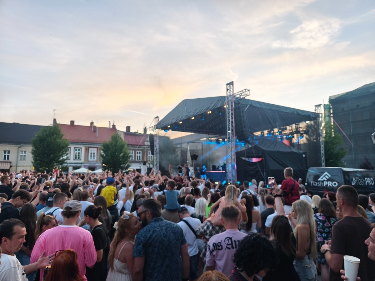 ed1f6005-d338-4e87-ab88-eb47bd35015b