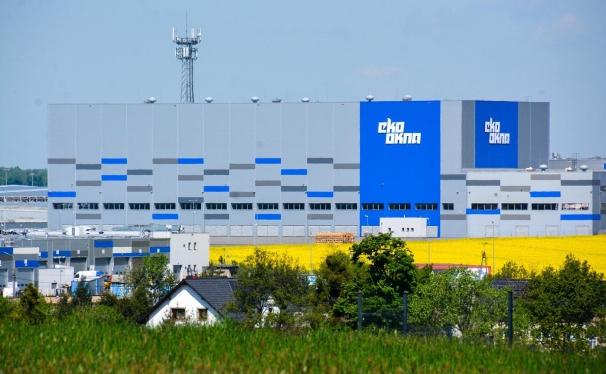 Eko-Okna wyprzedają flotę. Pracownicy: Firma się zwija
