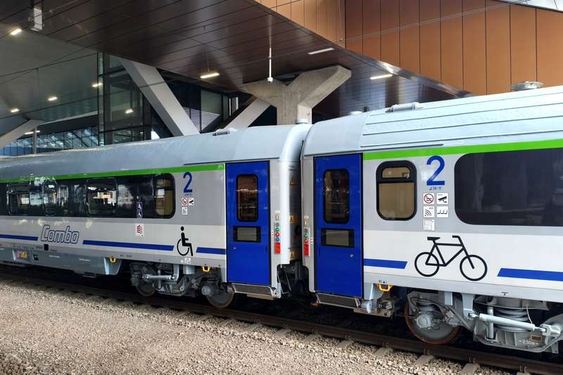 PKP Intercity odebrało wszystkie wagony COMBO od FPS Cegielski