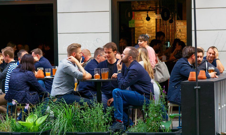 WHO ostrzega przed pochopnym znoszeniem restrykcji przeciwepidemicznych