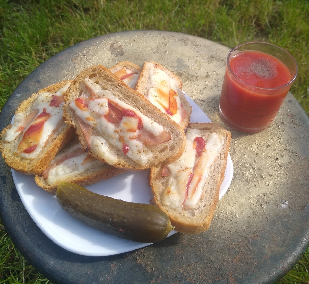 fe46be40-e699-4afe-bd83-bd664e385440