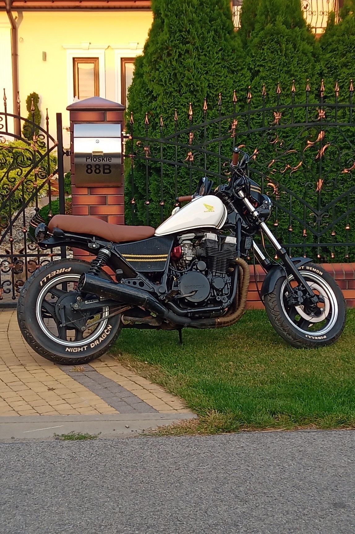 601f8dfa-29d0-4b09-911e-36365d159c9e