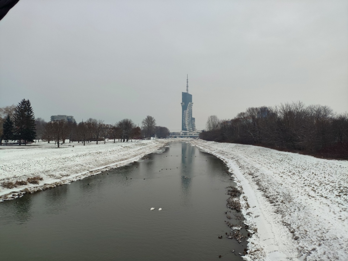 3a53a1da-174e-4517-bbf0-1d909aff2f39