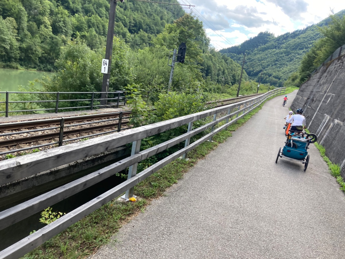 41de7320-3674-4062-a104-6ec5ebde1c71