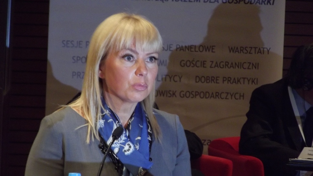 "Sorry, taki mamy klimat". Elżbieta Bieńkowska członkiem Rady Nadzorczej Kolei Ukraińskich