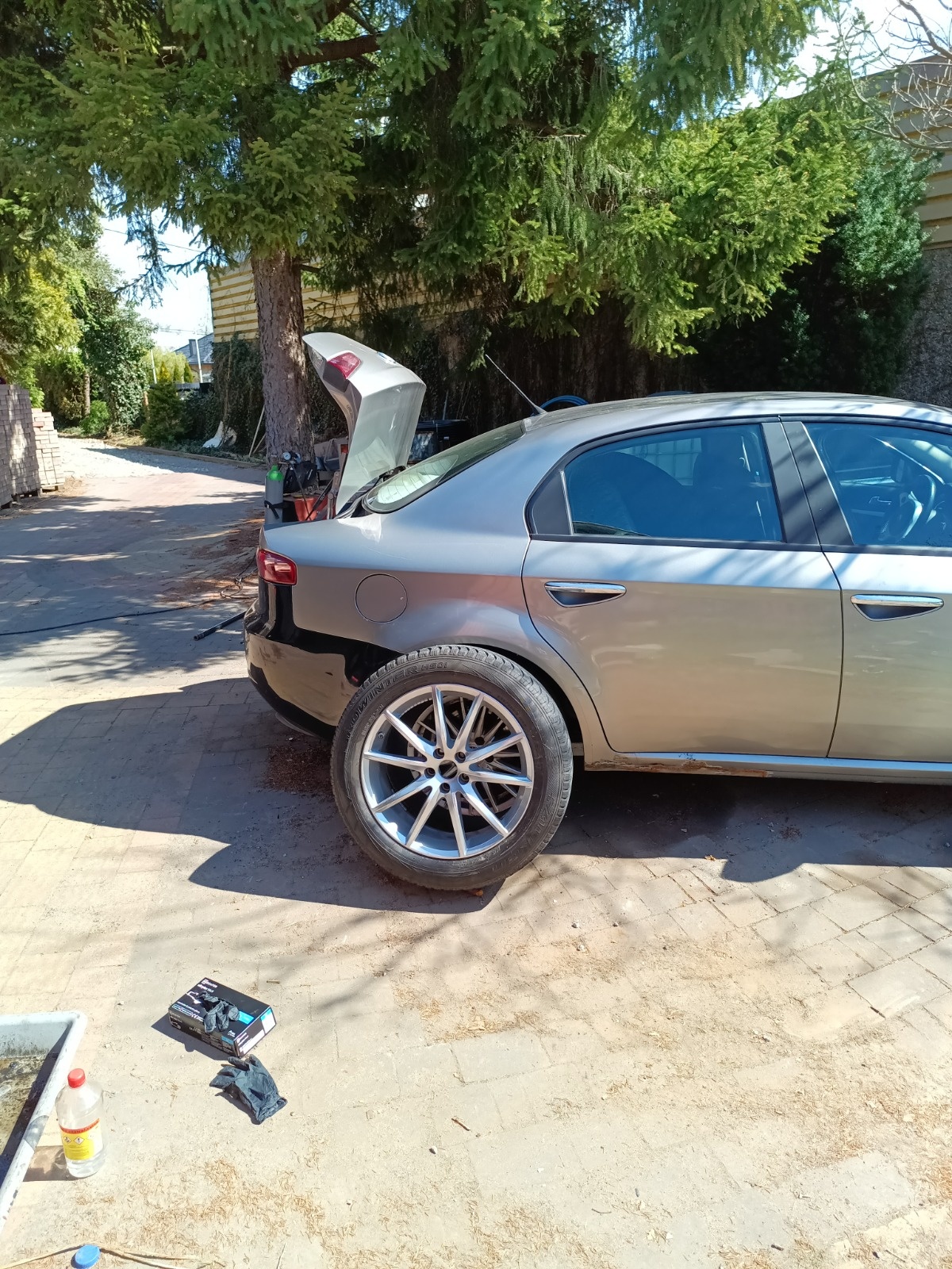 1ee161b4-9232-422f-9c61-b1423540f1f4