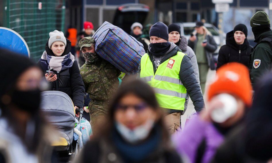 Premier: Chcemy, by państwo płaciło osobom przyjmującym uchodźców