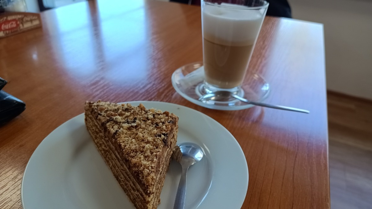 ee5a302f-cc21-4418-8f09-1988cc5b8690