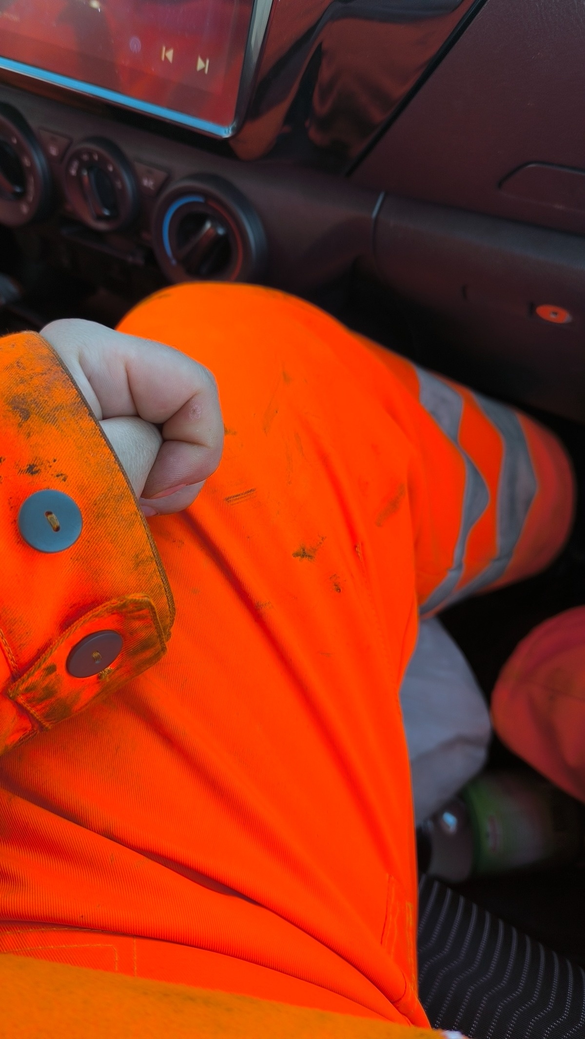 a7d22a22-ea61-4c4b-8e3e-d2973fbaec40