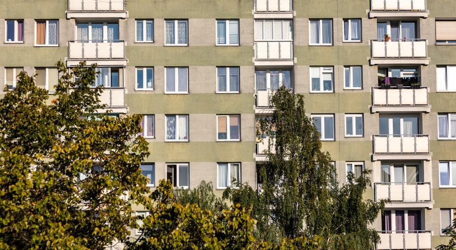 Książeczki mieszkaniowe z PRL-u warte fortunę. Właściciele mogą dostać pieniądze od ręki
