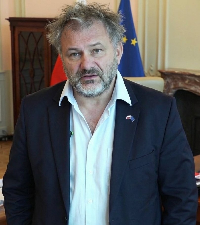 f5c7d084-f6b7-4977-a5ec-5b38761478e8