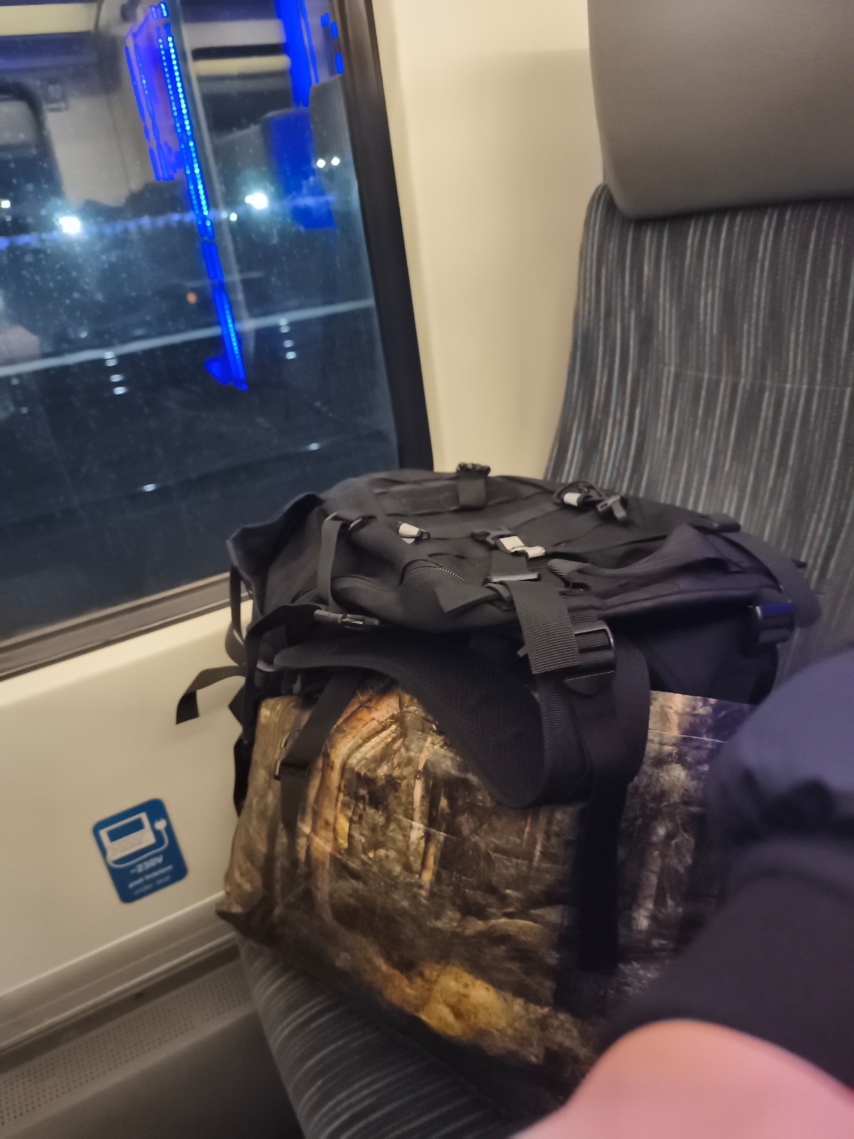 be81944b-1985-445d-a9ca-ff16bc25c0c5