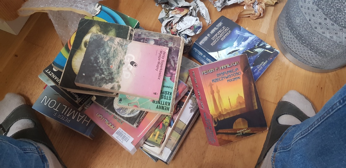 e229e241-3a23-4526-8c47-ab6ad2e68a2b