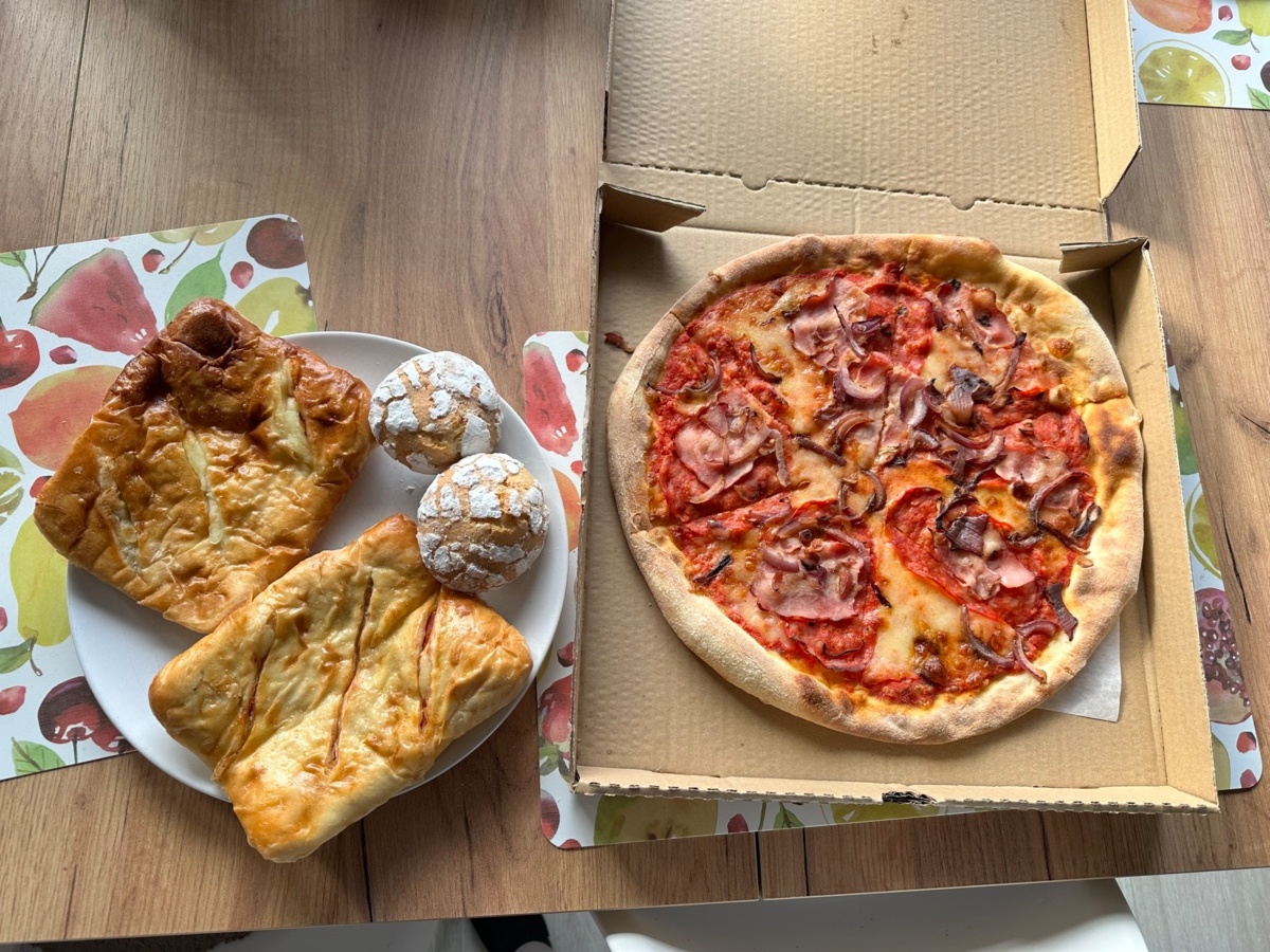 fa4eb245-a7cc-4cb4-9b7d-ff577f1ce301