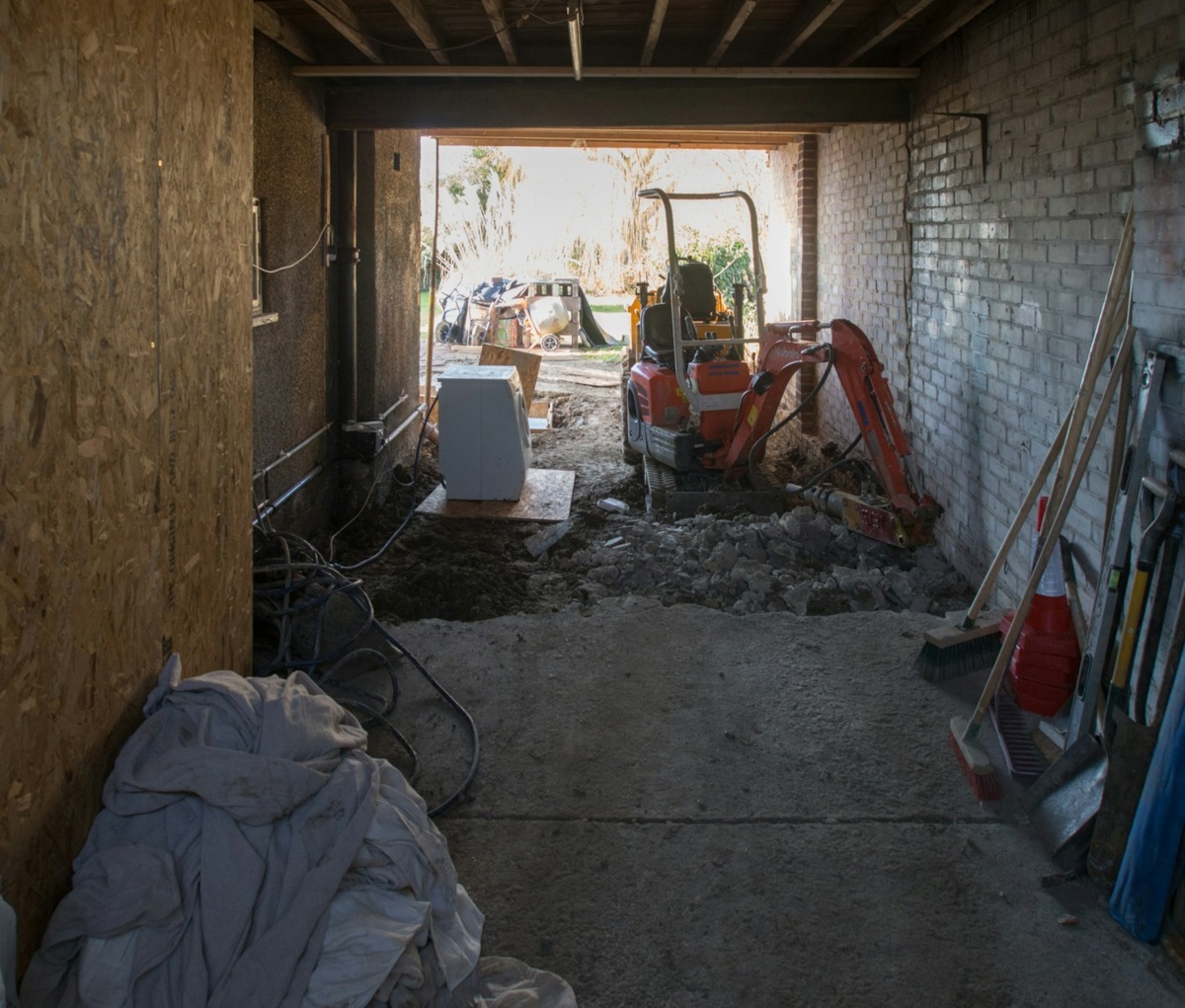 Remontujesz lub budujesz dom? Nie musisz segregować gruzu – ważne zmiany w przepisach o PSZOK-ach