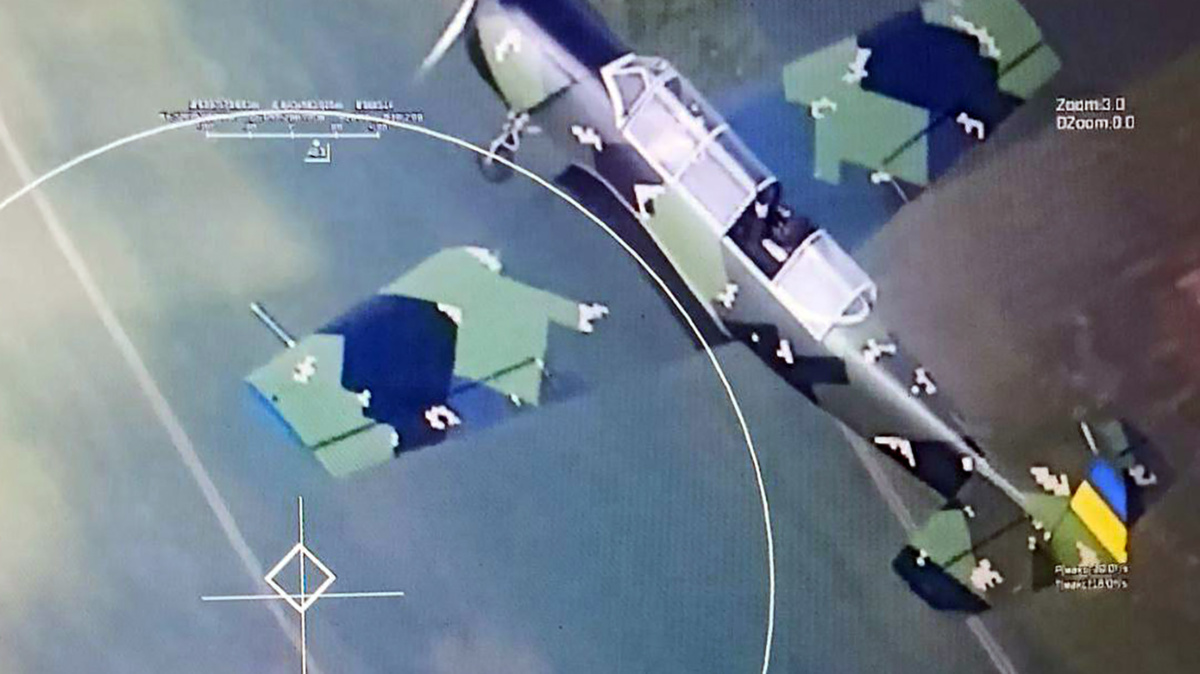 How Ukrainian Yak-52 Crews Hunt Russian Drones